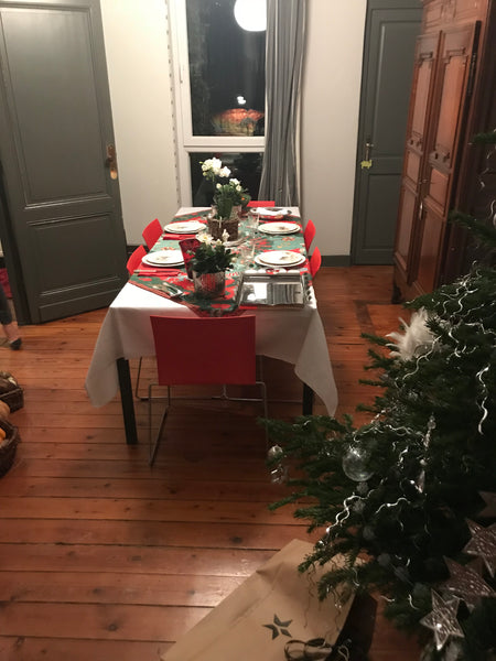 Appartement cool !👌🏻 Bordeaux, France Appart cool dans le 17ème à Paris. Près métro Rome Entire rental unit vacation rental 22845765