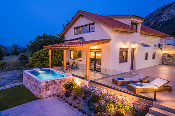 Magical Salakos  Villa  is 2 floor villa located in Salakos village , air condit Egeo, Greece Magical Salakos Villa Entire villa vacation rental 43659658