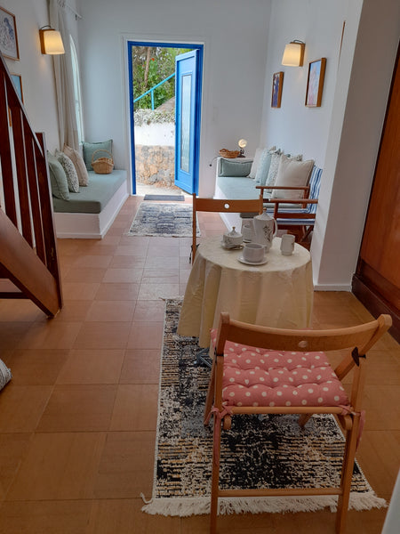 Mirabello Pearl Studio is 40sq.m mezzanine studio located on a gentle hill side. Heraklion, Greece Mirabello Pearl Studio (mezzanine) Cycladic home vacation rental 53163357