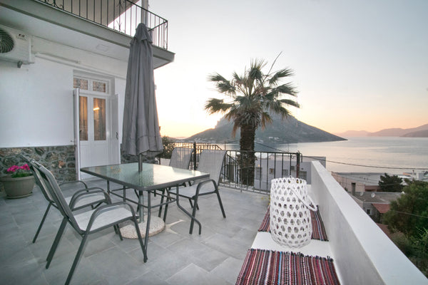 Enjoy our 40sqm  total renovated (2019) apartment in the centre of Massouri. Jus  