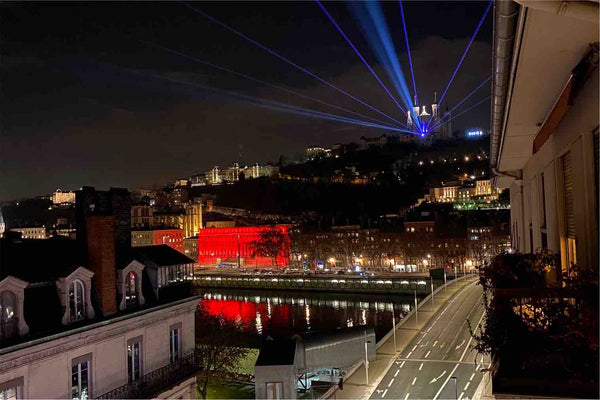 Profitez d'un logement de 60m2 sur la presqu’île de Lyon, avec balcon et vue imp Lyon, France Balcon et vue sur Fourvière Entire rental unit vacation rental 777315632598199363