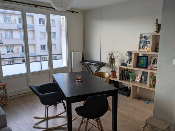 Appartement de 60m² au 6ème étage avec ascenseur, il est composé d'un grand salo Lyon, France Grand Appartement T2 proche Grange Blanche Entire rental unit vacation rental 53697136