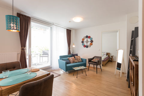 Lovely, bright apartment, lovingly furnished. It's quiet inside, despite being o Vienna, Austria Little Jewel, central Vienna Entire rental unit vacation rental 3370422