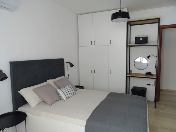 Enjoy your comfortable modern apartment in the upper Kallithea district. Beautif GR Zeus Modern Apartment - Walk to the Acropolis! Entire condo vacation rental 51257508