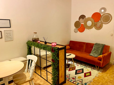 Appartement T2, chaleureux, tout équipé et décoré avec soin .<br />Situé à 10 -1 Lyon, France ✨Logement entier cosy à Lyon.✨ Entire rental unit vacation rental 53024326