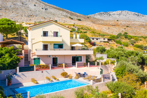 <p><b>Overview</b> <br>Villa Zeus is located in Herakleion, Crete. This detached England, United Kingdom Villa Zeus: Large Private Pool, Sea Views, A/C, WiFi Entire villa vacation rental 11313084