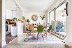 En plein Paris (75015 Convention), appartement 40m2 cuisine américaine tte équip Paris, France très bien agencé + terrasse sud Entire rental unit vacation rental 11248429
