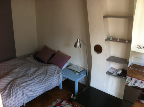 Situated in a perpendicular street of the Martyrs street, just a step from Montm Nantes, France Flat in the heart of Paris Entire rental unit vacation rental 7307822