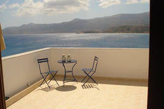 Appartement de qualité, décoré avec goût, terrasse de 40 m2 face à la mer, à 2 p Paris, France Appartement de charme, grande terrasse  et vue mer Entire condo vacation rental 23740128