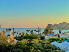 La Maison Grecque Sea View  est idéalement située à Agia Marina à seulement 15 m Auriol, France Maison Luxe Vue Mer à 3 min à pieds de la plage Entire villa vacation rental 50403909