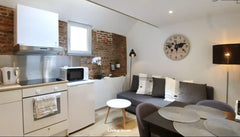 This modern and beautiful studio is ideally located right in the heart of Brusse Brussels, Belgium Cosy Grand Place Stylish Studio Entire rental unit vacation rental 45331535