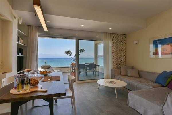 Suite Pasithea, 20 meters from the sea.<br /><br />Suite Pasithea is the ideal t Kokkinos Pirgos, Greece Pasithea beach suite with amazing sea view Entire guesthouse vacation rental 16432129