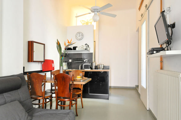 <b>The space</b><br />A brand new 50 sq m apartment located on the ground floor  Athens, Attica, Greece Athens Green Apartment with garden! Entire rental unit vacation rental 505769