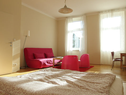 Modern and sunny apartment in the heart of the lively and hip neighbourhoods of  Vienna, Austria Modern and sunny apartment Entire rental unit vacation rental 9486886