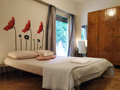 Let's Get Physical !<br />A stylish, cozy, renovated apartment that includes a G Tokyo, Japan 2 Bd apt with GYM next to Archaeological Museum Entire condo vacation rental 51024017