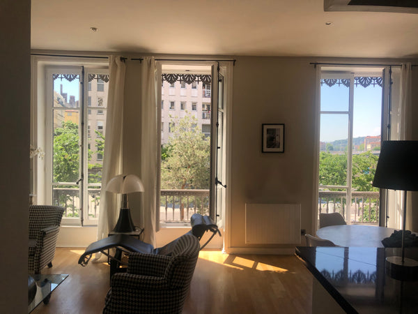 Flat in the heart of the Presqu'île, between the Saint Nizier's church and the S Lyon, France Apartment with a view on Fourvière Entire rental unit vacation rental 21859373