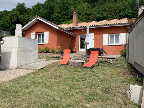 Maison chaleureuse et confortable, au calme,  proche de la rocade dans un enviro Bordeaux, France Maison chaleureuse au calme à 5 min de l’Arena Entire home vacation rental 51519928