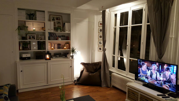 Très belle chambre de 20 m2 avec vue sur les quais du Rhône. Appartement situé a Lyon, France Belle chambre de 20 m2 presqu'île Private room in rental unit vacation rental 10798596