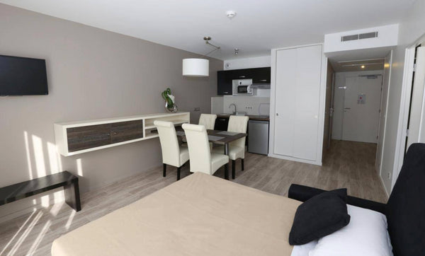 A family business since 1970<br />Delight in the quality of the services in our  Blanquefort, France Apartment T2, Les Criquets Room in boutique hotel vacation rental 43041935