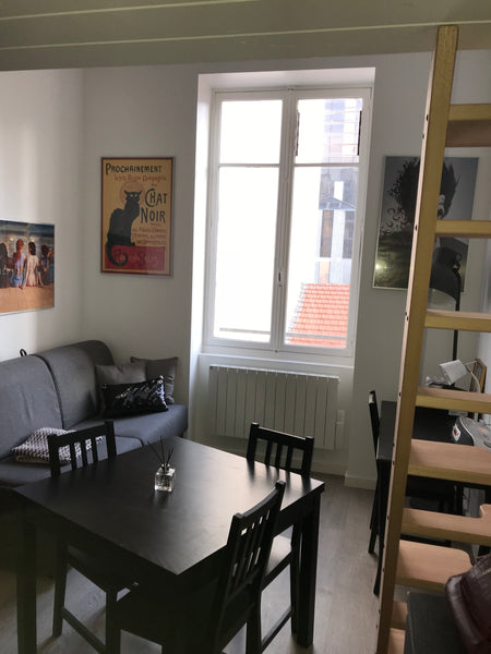 Charmant studio pour 4 personnes, meublé et équipé, au premier étage d’un immeub Grenoble, France Charmant studio pour 4 personnes Entire rental unit vacation rental 24495637