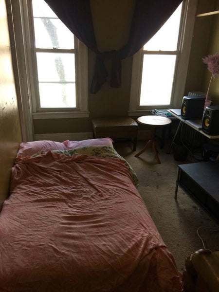 Rent a private two-room suite in a three bedroom house in Bushwick. Proximity to New York, NY Home in Brooklyn · 2 bedrooms · 2 beds · 1 bath Entire home vacation rental 4275729