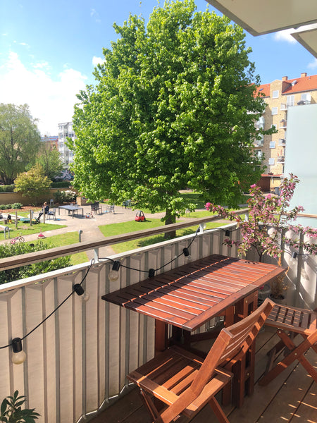 Lovely & Light family home, nearby the center of Nørrebro, with TWO balconies an Copenhagen, Denmark Lys og dejlig lejlighed med sol hele dagen Entire condo vacation rental 49939966