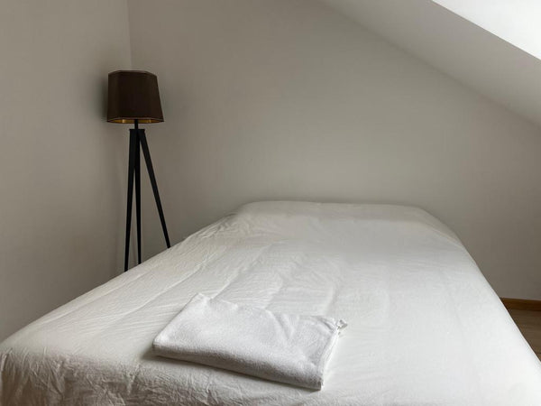 Enjoy a stylish experience at this centrally-located place. Cozy 1-bedroom apart Antwerp, Belgium Lovely 1-Bedroom Apartment in City center(Diamond) Entire rental unit vacation rental 592033072446007781