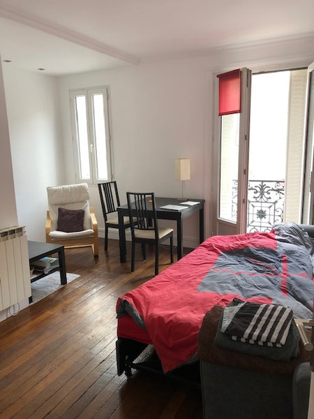 Hi and welcome - Check-in until 10pm only please<br />this place is perfect for  Paris, France One room, one bed, just for u Private room in rental unit vacation rental 1120522