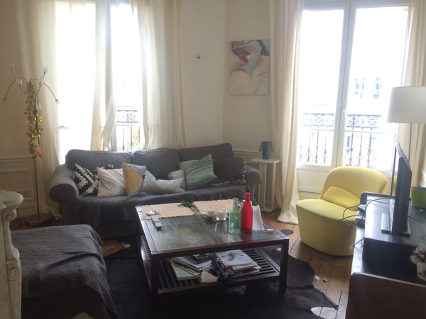 Chambre dans grand appartement haussmannien. Proche du canal de l'ourcq et des B Vern-sur-Seiche, France Bel appartement haussmannien Private room in rental unit vacation rental 20980365