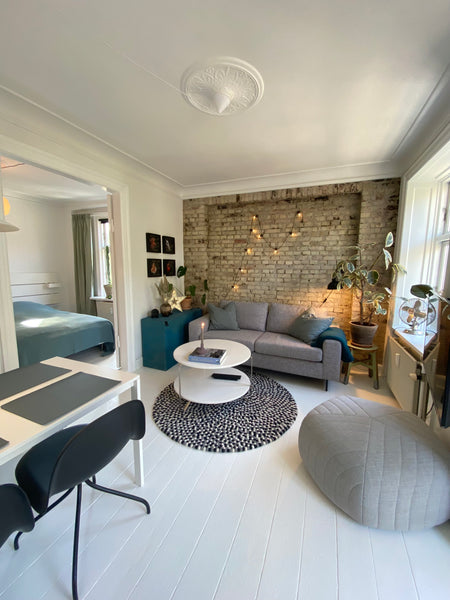 En hyggelig lejlighed i hjertet af København. Her finder du hyggelige butikker,  Copenhagen, Denmark Hyggelig lejlighed tæt på søerne Entire condo vacation rental 708696453442223206