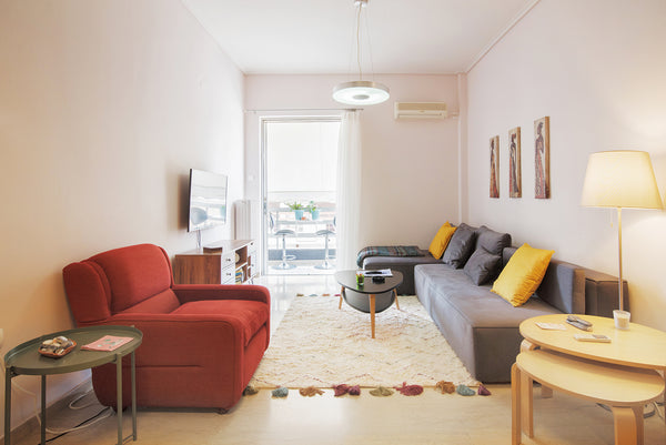 Spend your days in Athens in a spacious apartment in Koukaki. Stylish and homey, DE Modern & Homely apartment with balcony Entire rental unit vacation rental 28878459