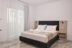 Luxurious Apartment just modern renovated .<br />The nearest sandy beach full of  Quarters Luxury Apts II Steps from the Beach&City Entire rental unit vacation rental 653716786034941641