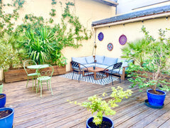 Like a house in center of Paris. Charming 3 bedrooms flat well-furnished with hu Paris, France 3 bedrooms near Eiffel Tower sunny private terrace Entire rental unit vacation rental 18833724