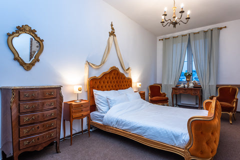 Всё просто: спокойное жилье в центре города. Prague, Czechia Luxurious apartment for two with parking! Entire rental unit vacation rental 637764568198872211