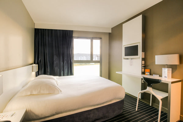 You will spend a pleasant stay in this comfortable studio, located in a quality  Lyon, France Studio D - Hotel residence Lyon Entire rental unit vacation rental 45991863