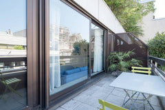 Tres charmant studio meublé a deux pas des champs-Elysées avec tous transports,  Paris, France Charmant appart-studio terrasse champs Elysés !! Entire rental unit vacation rental 29052649