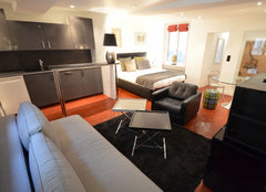 33 m² studio at 3rd floor overlooking a courtyard on Saint Louis Island, excelle Paris, France Le 36, Studio, 3 people Entire rental unit vacation rental 13891084