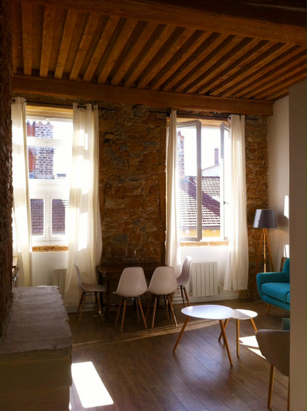 Lyon, France Ch meublé ds Appart Croix Rousse Private room in rental unit vacation rental 26595780