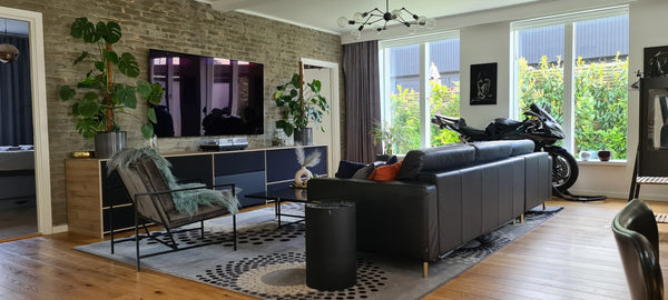 Fully-equipped three bedroom house in a quiet neighborhood with easy access to a  Comfortable home with free parking Entire home vacation rental 2480731