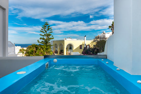 A romantic first level suite,cleaned and heated outdoor private jacuzzi with sea Greece The Muse 10-Suite_outdoor jacuzzi_seaview Entire rental unit vacation rental 34995691