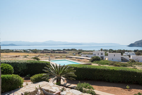 Relax with the whole family at this peaceful place only 5' drive from Naousa! Lo Paros, Greece AINAKÁI_Peaceful 3-bedroom house with shared pool Entire home vacation rental 659953186291131348