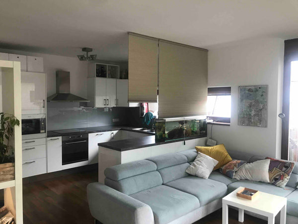 Byt situovaný v bytovém domě dvacet minut od centra. Klidná lokalita, výhled do  Prague, Czechia Small family gallery Entire rental unit vacation rental 42666412