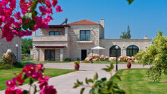 The 4-bedroom Platanias Villas are located in the village of Platanias, 800 mete Chania, Greece Platanias Villa, 4 BD, 4 BA, pool, 800m from sand Entire villa vacation rental 12498406