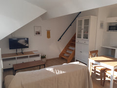 Lumineux studio meublé de 40m² avec chambre en mezzanine.<br />Il vous séduira p Evere, Belgium Superbe studio - renouvelé  métro Botanique Entire condo vacation rental 615053426711729605