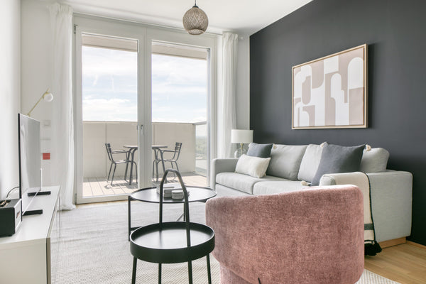 Show up and start living from day one in Vienna with this spacious one-bedroom B Vienna, Austria Leopoldstadt 1BR w/ Gym, Balcony & Shops, nr U2 Entire rental unit vacation rental 643327562561391332