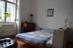Von dieser zentral gelegenen Unterkunft aus seid ihr in Nullkommanichts an allen  Schönes Zimmer in Wien (nähe Diplomatenviertel) Private room in rental unit vacation rental 50097113