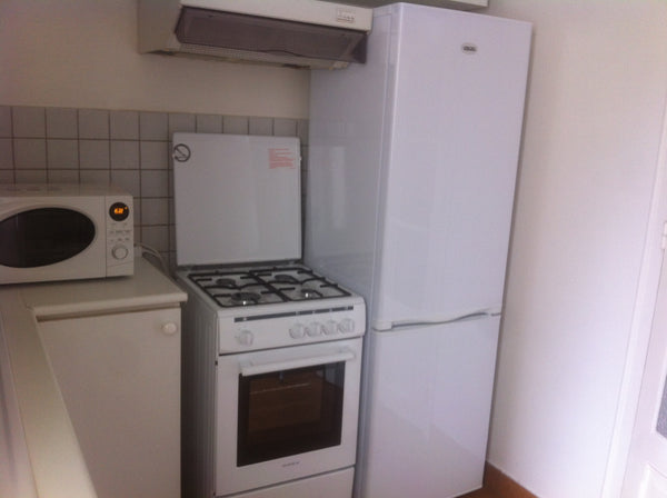 Appartement si situant dans le sud du 16ème arrondissement, à l'arrêt de métro E Lyon, France Chambre double, Exelmans Private room in rental unit vacation rental 9376335