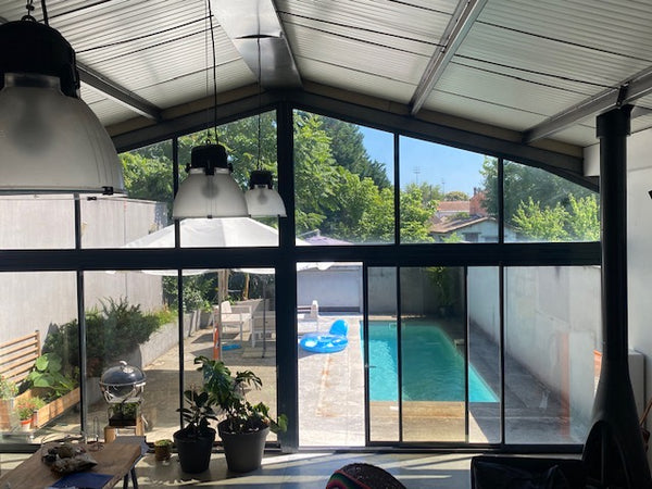 Loft moderne aménagé a Bègles. Idéal pour venir passer des vacances en famille o Bègles, France Loft avec piscine à 10 minutes de Bordeaux Entire home vacation rental 36975877