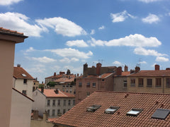 Appartement fonctionnel et lumineux, proche de toutes les commodités, avec une c Lyon, France Canut au cœur de Croix Rousse Entire rental unit vacation rental 13739443