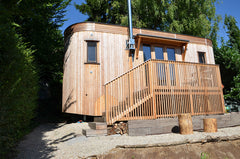 Our Tinyhouse Schneeweißchen offers full comfort in a small space. It is a mobil  Tinyhouse Schneeweißchen, 18m² Wohnwagon Waldnähe Tiny home vacation rental 46789267
